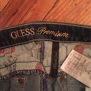 GUESS jeans